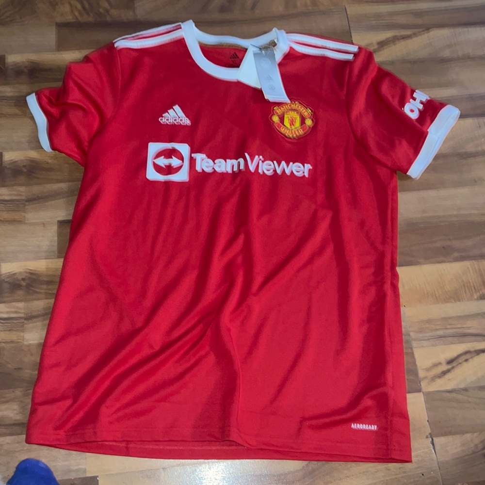 New Adidas Manchester United Soccer Jersey